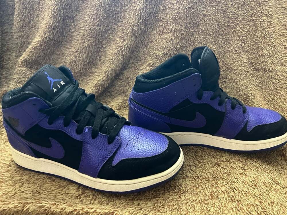Air Jordan 1 Retro Mid GS Dark Concord 554725-051 - Picture 3 of 4